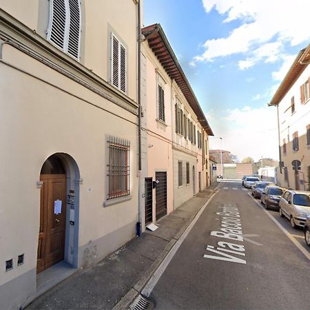 Indipendent Studio Apartment With Terrace - Parking Florença Exterior foto