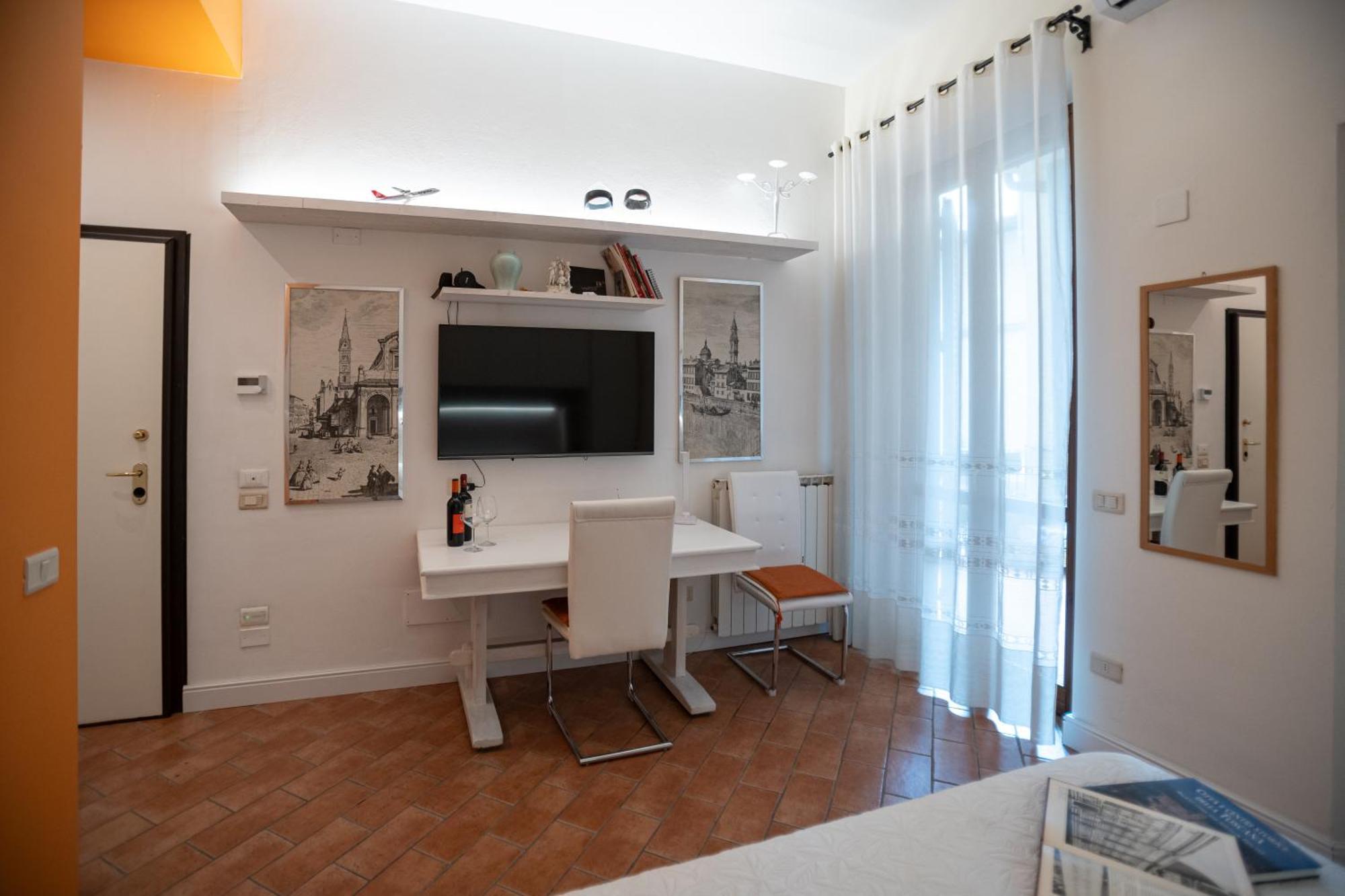 Indipendent Studio Apartment With Terrace - Parking Florença Exterior foto